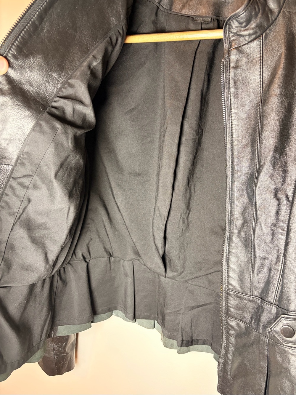 WHITE/BLACK Black Peplum Jacket Pleated Fitted Zip Front - Picture 6 of 7